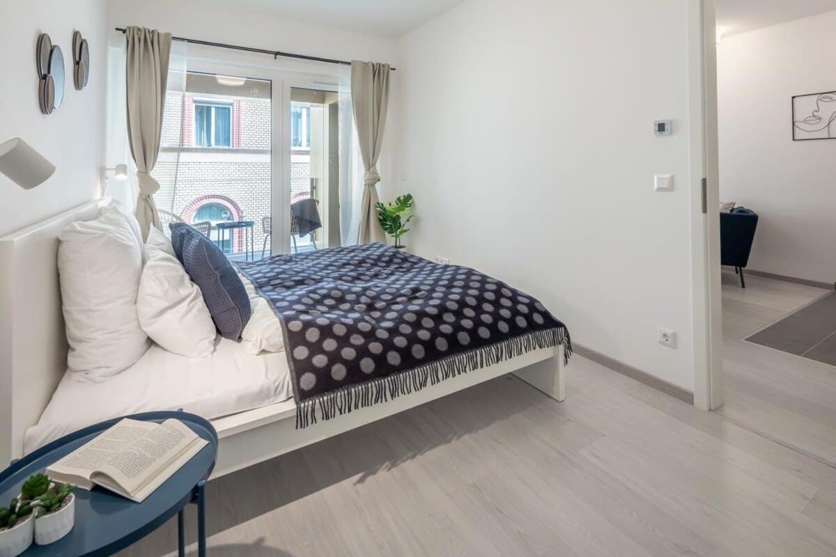 Modern Apt In Authentic Central Area — Fotók 3